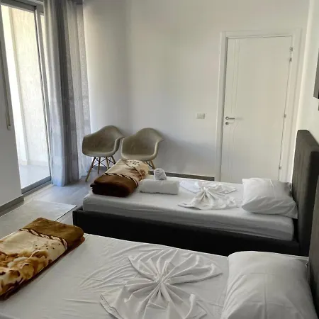 Lägenhet Dine Homes *